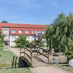Duenengarten 24 *